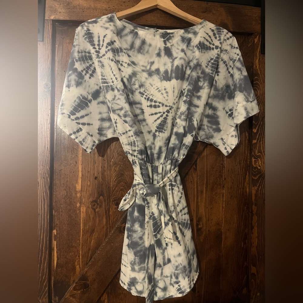 Vedtique Blue/White Tie-Dye romper